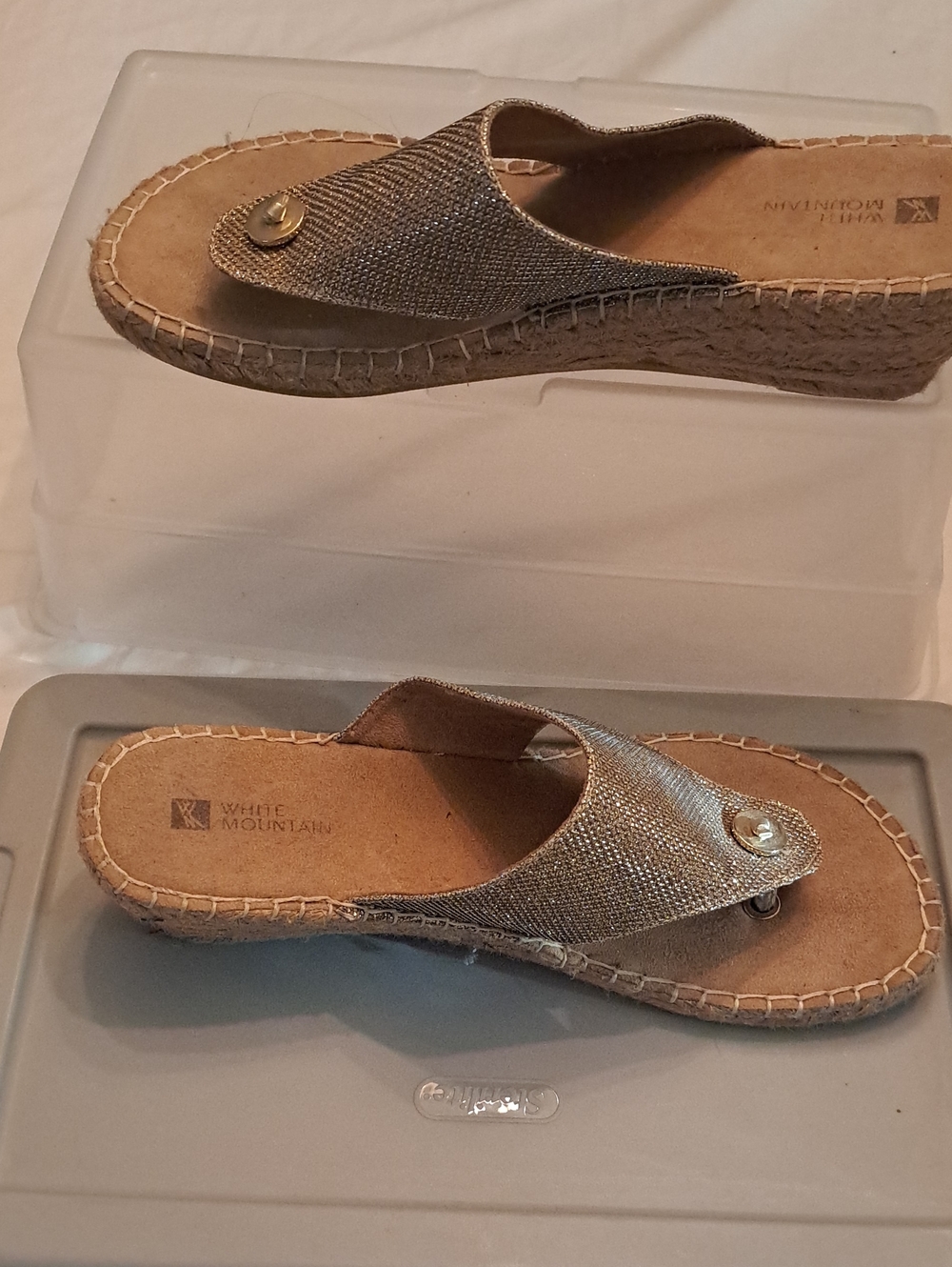 White Mountain Metallic Gold Espadrille Wedge Thong Sandals